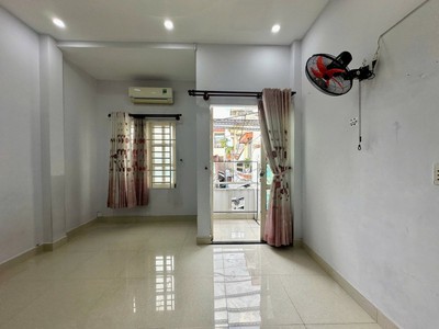 Giáp quận 1-nguyễn hữu cảnh-46m  4 x 11.6 -2 tầng-cchỉ 7.3 tỷ 1