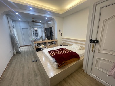 Bán nhà cầu giấy   lô góc, mặt tiền 7.5m, ô tô vào nhà, vị trí đắc địa chỉ 30 tỷ 2