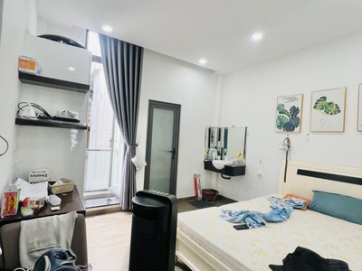 Lý chính thắng - hẻm xe hơi sát bên mặt tiền - căn hộ dịch vụ 6 tầng có thang máy - thu nhập 3