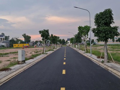 Đất full thổ cư sát ranh với sân bay quốc tế Long Thành-vị trí kinh doanh tốt-SHR giá tốt chỉ 900tr 0