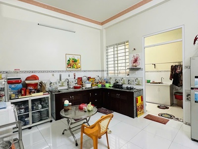 Bán nhà mặt tiền lê đình cẩn, gần tên lửa, qua aeon 5 phút, 6,6x15m, 4 t - 8pn,  15,5 tỷ. 0