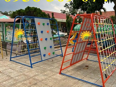 Thang leo sắt trẻ em ngoài trời,thang leo thể chất trẻ em TL 3