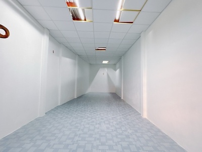 Bán nhà bề ngang bề thế - năm ngay trung tâm q4- thông ra xóm chiếu, tôn thất thuyêt, nguyễn tất 3