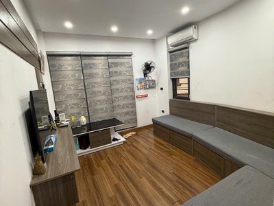 Nguyễn văn linh - thạch bàn - đường trước nhà 3.5m- 44m 4 ngủ chỉ 5.6 tỷ 3