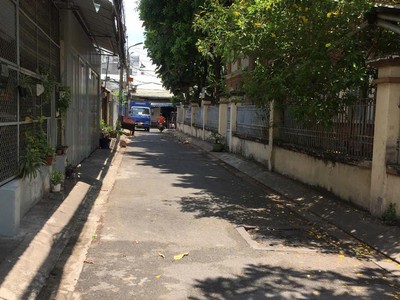 Bán nhà hẻm xe hơi   đường lê quang sung, p6, q6   gần mặt tiền   giá chỉ 12,5 tỷ 1