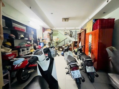 Nơ trang long - 63m2 - ngang  4.2m - 2 tầng - phường 13 - bình thạnh - shr 0
