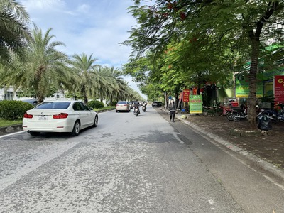 Bán 88,05m2 đất tặng nhà 1,5 tầng đang cho thuê tại mặt phố Đào Đình Luyện đối diện Vinhomes 1