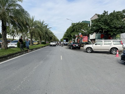 Bán 88,05m2 đất tặng nhà 1,5 tầng đang cho thuê tại mặt phố Đào Đình Luyện đối diện Vinhomes 7