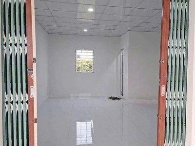 Nhà vườn hẻm Nguyễn Văn Thọ, xã Lạc Tấn, huyện Tân Trụ tổng dt 500m2 2pn 2wc giá 2 tỷ 2