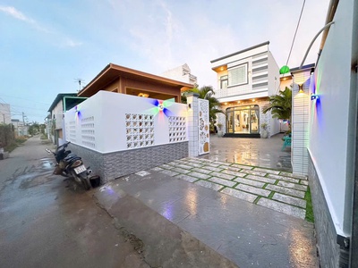 Nhà vườn đẹp khu phố Thanh Ba, xã Mỹ Lộc, Cần Giuộc tổng dt 304m2 1 lầu 3pn 3wc giá 4,85 tỷ 0