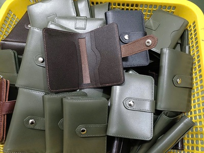 Xưởng Làm Quà Tặng Sự Kiện Theo Yêu Cầu   Chất Liệu Da Thật 100 Tại TP.HCM 5