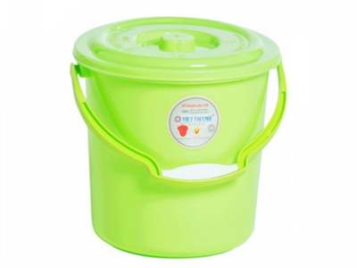 Xô nhựa 12 lít có nắp thiết kế bền chắc, phù hợp đựng nước hay thực phẩm 3