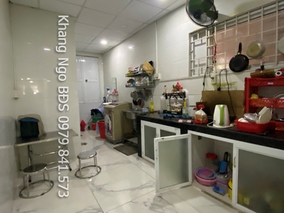 Nhà 69m2 lê văn sỹ q3, giá 6.6 tỷ. hẻm thông, cách hxh 20m, đẹp, tiện cho thuê 1
