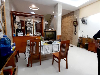 Bán nhà thanh xuân, dt70m2 mặt tiền rộng, gần oto ngõ thông, 2 thoáng nhỉnh 12 tỷ 1