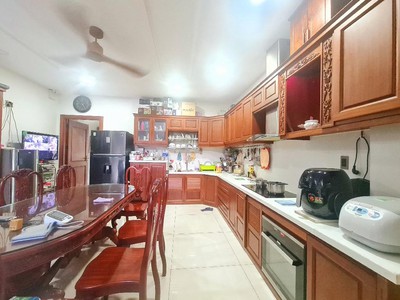Bán nhà mặt tiền đường kdc dương hồng   bình hưng   5 tầng thang máy giá 17 tỷ 8 1