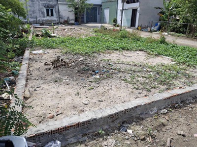 Đất hxt 104m2, vuông   nguyễn thị ngâu hm 0