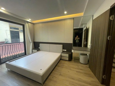Bán nhà phố trạm 37m mt4.6m 6 tầng thang máy, gara ô tô giá 10,.6 tỷ 2