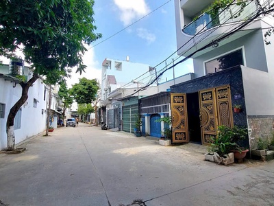 Bán gấp đất mặt tiền thạnh lộc 52   q.12   1.233m2  1.033m2 thổ cư    chỉ 13,5 tỷ. 1