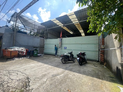Hóc môn   cho thuê mb kho xưởng dt : 300 m2 , nhà cấp 4, tel : 090 6830170   chính chủ 0