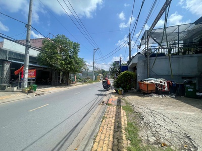 Hóc môn   cho thuê mb kho xưởng dt : 300 m2 , nhà cấp 4, tel : 090 6830170   chính chủ 2