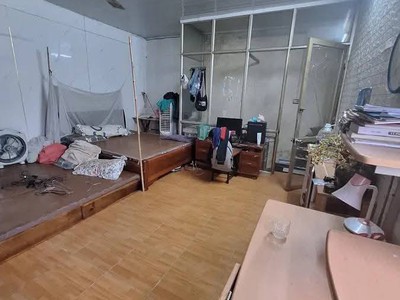 Chủ cần bán-nhà mặt phố Giải Phóng-45M 14xTỶ-vỉa hè-lô góc-mặt tiền rộng-kinh doanh 1