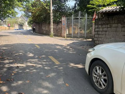 Cần bán nhanh 409m đất mặt đường xuân sơn   phường tùng thiện   sơn tây   hà nội 0