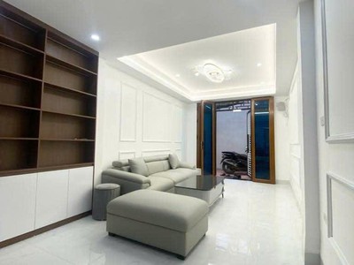 - minh khai nhà đẹp, thoáng trước sau, vài bước chân ra ô tô tránh 2