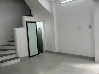 Bán nhà thịnh quang 20m2. 5 tầng. mătj tiền 4.2m. giá 5.4 tỷ đống đa hà nội 0