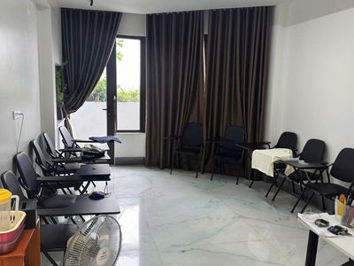 Cho thuê mbkd 168 nguyễn xiển thanh xuân  50m2 x 3 tầng  thang máy, thông sàn 2