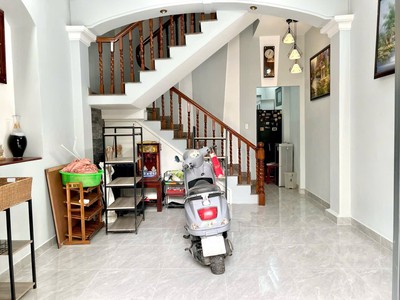 Nhà đẹp hẻm ô tô  nguyễn kiệm trung tâm tp 2