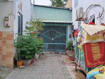 Nhà 1 xẹt nguyễn xiển, 107m2 giá 4.5 tỷ, ô tô đỗ cửa 0