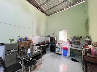 Nhà 1 xẹt nguyễn xiển, 107m2 giá 4.5 tỷ, ô tô đỗ cửa 3