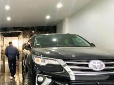 Tây hồ 2 thoáng, 32 m, 5 tầng, oto ngủ trong nhà, nhà đẹp ở ngay 1