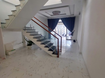Cho thuê nhà nguyên căn 5 p ngủ .p8 đà lat 0
