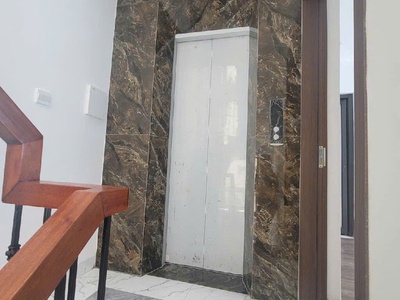 Nhà mới kính koong còn thơm mùi sơn   sài đồng- long biên - 6 tầng tháng máy-oto đỗ cửa - lô 1