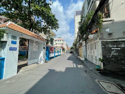 Phú nhuận   mb đẹp lắm   cho thuê giá rẻ 14 tr   mt đường kinh doanh, khu vp cty, khu hành 3