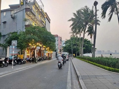 Siêu phẩm mặt phố  view hồ tây mặt phố trích sài  diện tích 70m m nhà 5 tầng mặt tiền 4,6m đã hạ 1