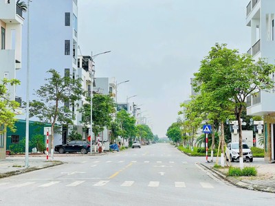 Bán 2 lô liền nhau MP Trần Duệ Tông trục chính KĐT Tân Phú Hưng, TP Hải Phòng 135m2, mt 9m 1