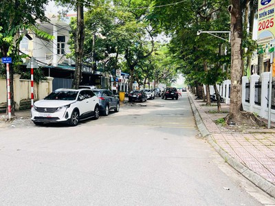Siêu phẩm lô góc long biên, 57m x 6 tầng, thang máy, mặt tiền 15.6m, ôtô tránh, kinh doanh 1