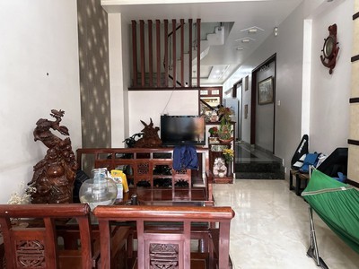 Bán nhà dt 105m2 ngang 4.5m - hẻm xe tải 8m đường phạm quý thích 1