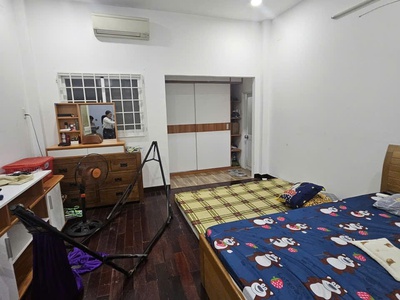  hẻm ô tô tránh   nhà 3 tầng 94m    ngang 5m   nở hậu   giá chỉ 9,9 tỷ  4