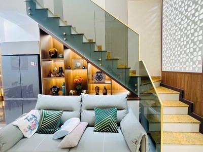 Bán nhà mặt tiền đường huyền quang, quận 1 ngang 4m dài 15m 3 tầng hoàn công đủ 4