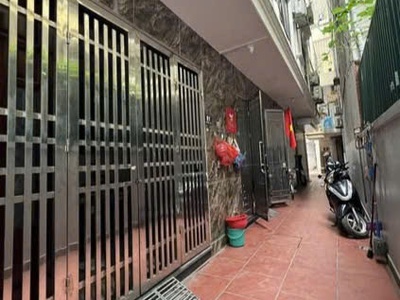 Nhà đẹp phố nguyễn khánh toàn, ô tô gần, nhiều tiện ích, vừa ở vừa cho thuê   5t, 43,5m2, 8,9 tỷ 0