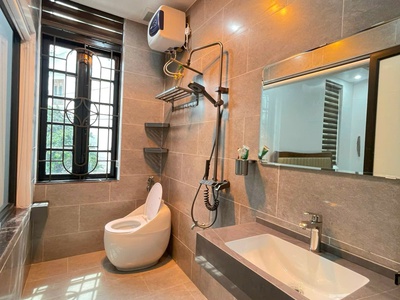 Cho thuê biệt thự Văn Cao, DT: 100m2, 6 p.ngủ khép kín. 1