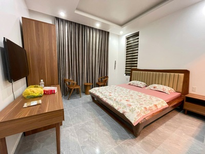 Cho thuê biệt thự Văn Cao, DT: 100m2, 6 p.ngủ khép kín. 3