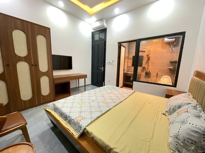 Cho thuê biệt thự Văn Cao, DT: 100m2, 6 p.ngủ khép kín. 4
