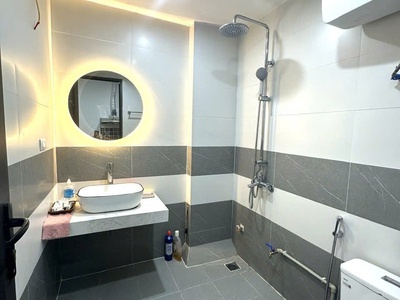 Bán nhà giáp bát, hoàng mai, 78 m2 , 6 tầng thang máy, mặt tiền 4 m, giá 19,6 tỷ, 3