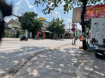 Lô đất 8x28m, tổng 225m2 full thổ cư chỉ 3,3 tỷ 4