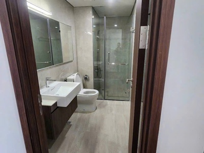 Chính chủ bán cụm toà: m1 loại căn: 2 ng 2vs diện tích:61.5m2  hướng: tây bắc view thoáng đẹp 2