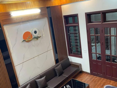 Chính chủ cần bán gấp căn nhà 73m 5 tầng đường thông oto, kd nhỏ lẻ, ngay tl 417 phương đình   đan 1